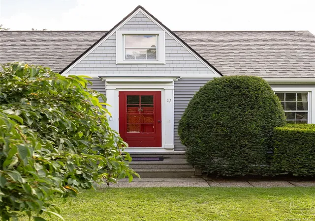 Photo 3 of Single family home for sale at 13 17 Clark Hts, Pleasant Valley, NY 12569 | MLS# 1048916 | Listing updated on 2026-09-11