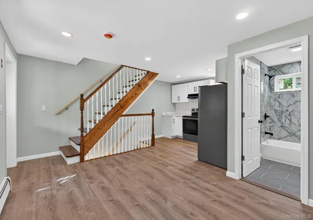 Photo 3 of Single family home for sale at 152 N Clinton St, Poughkeepsie, NY 12601 | MLS# 1048974 | Listing updated on 2026-09-11