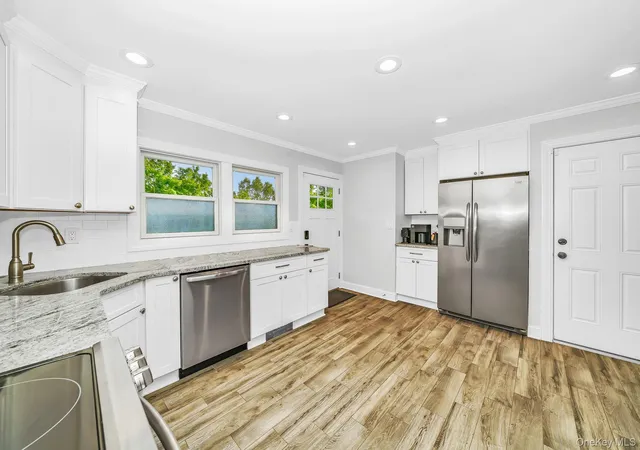 Photo 4 of Single family home for sale at 12 Squirrel Ln, Hempstead, NY 11756 | MLS# 1049029 | Listing updated on 2026-09-13