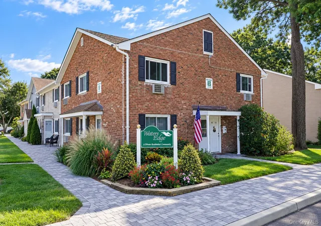 Condo for sale at 40 4th Street W #54, Brookhaven, NY 11772 | MLS# 1049040