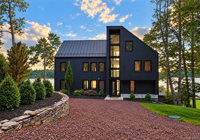 Photo 1 of Single family home for sale at 129 Starlight Rd, Thompson, NY 12701 | MLS# 1049043 | Listing updated on 2026-09-15