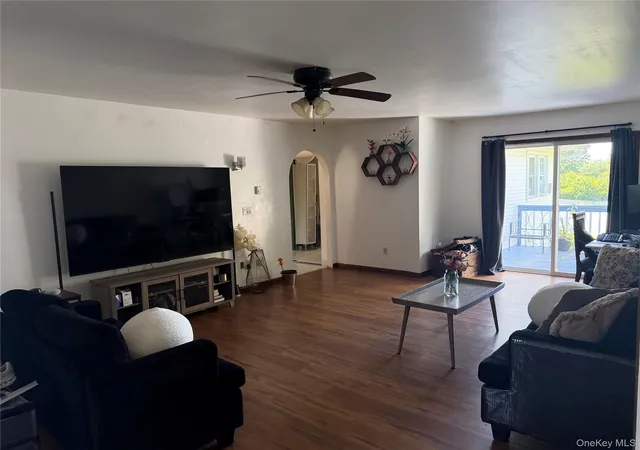Photo 2 of Single family home for sale at 1413 Goshen Turnpike, Middletown, NY 10941 | MLS# 1049053 | Listing updated on 2026-09-11