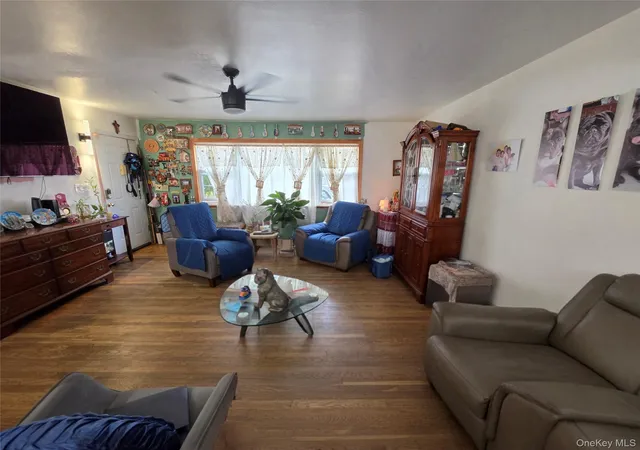 Listing Photo 4 - Condo for sale in building located at 95-07 87th St, New York, NY 11416
