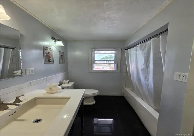 Listing Photo 5 - Condo for sale in building located at 95-07 87th St, New York, NY 11416