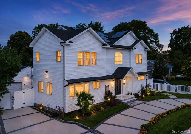 Single family home for sale at 1375 Oak Ln, Hempstead, NY 11554 | MLS# 1049072