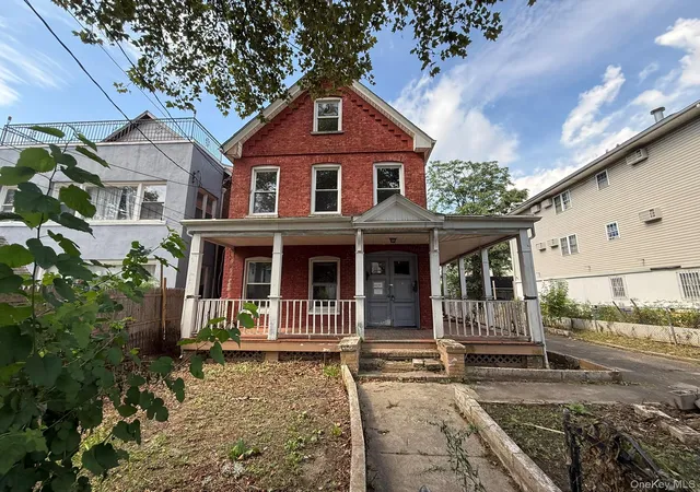 Photo 1 of Sale Pending at 332 S 6th Avenue, Mount Vernon, NY 10550 | MLS# 1049088 | Listing updated on 2026-09-29