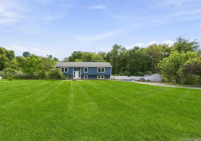 Photo 2 of Single family home for sale at 77 Robin Dr, Kent, NY 10512 | MLS# 1049102 | Listing updated on 2026-09-18