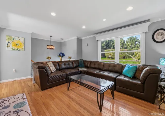 Photo 4 of Single family home for sale at 77 Robin Dr, Kent, NY 10512 | MLS# 1049102 | Listing updated on 2026-09-18