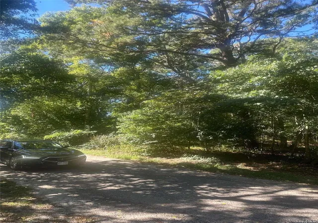 Photo 3 of Land for sale at 8 Shell Rd, Southampton, NY 11946 | MLS# 1049228 | Listing updated on 2026-09-11