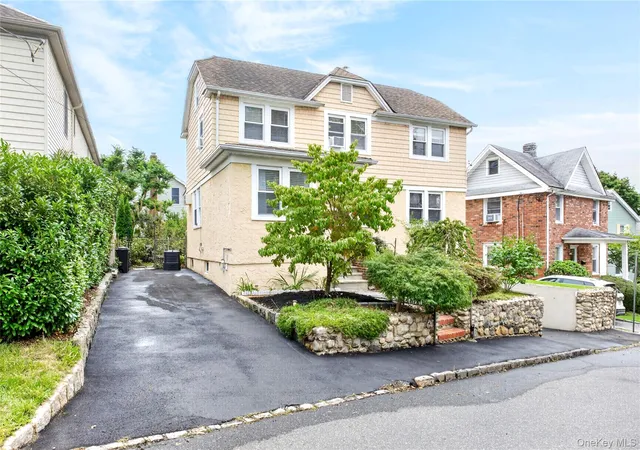 Photo 1 of Sale Pending at 12 Pulaski Pl, North Hempstead, NY 11050 | MLS# 1049285 | Listing updated on 2026-09-28