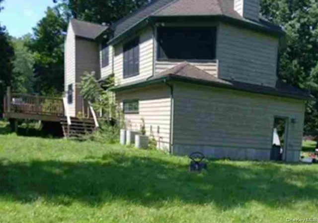Photo 1 of Single family home for sale at 6 Brookside Ln, Ossining, NY 10562 | MLS# 1049363 | Listing updated on 2026-10-07