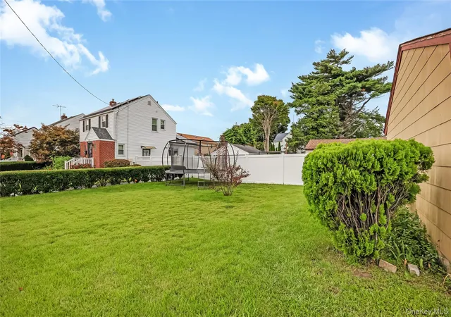 Photo 3 of Single family home for sale at 150 Holly Ave, Hempstead, NY 11550 | MLS# 1049480 | Listing updated on 2026-09-15