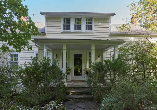 Photo 3 of Single family home for sale at 101 Spring Lake Rd, Red Hook, NY 12571 | MLS# 1049518 | Listing updated on 2026-10-02