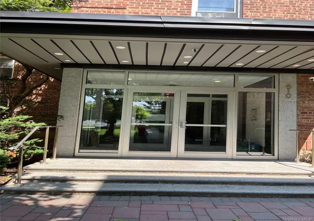 Condo for sale at 510 Dubois Ave #c3, Hempstead, NY 11581 | MLS# 1049544