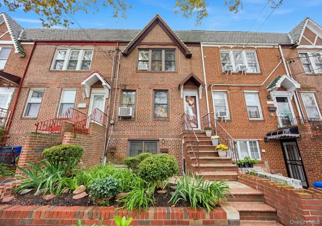 Photo 1 of Single family home for sale at 1600 E 34th Street, New York, NY 11234 | MLS# 1049554 | Listing updated on 2026-10-18