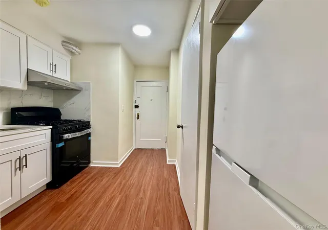 Listing Photo 5 - Condo for sale in building located at 144-35 Sanford Ave, New York, NY 11355 - Unit #3C