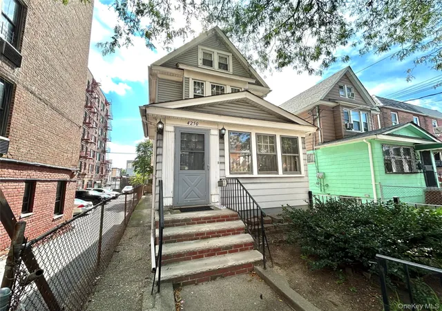 Photo 2 of Single family home for sale at 42 50 Gleane St, New York, NY 11373 | MLS# 1049566 | Listing updated on 2026-09-13