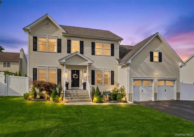 Photo 2 of Single family home for sale at 2726 Colonial Dr, New Windsor, NY 12553 | MLS# 1049776 | Listing updated on 2026-09-15