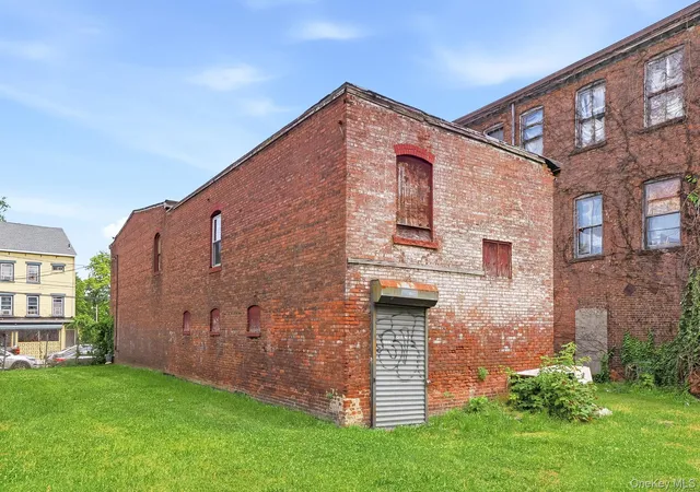 Photo 2 of Multi family home for sale at 333 335 Liberty St, Newburgh (city), NY 12550 | MLS# 1050012 | Listing updated on 2026-09-15