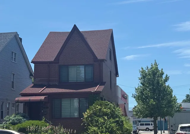 Photo 2 of Single family home for sale at 123 02 116 Avenue, New York, NY 11420 | MLS# 1050032 | Listing updated on 2026-09-15