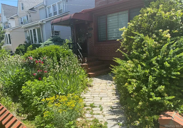 Photo 3 of Single family home for sale at 123-02 116 Avenue, New York, NY 11420 | MLS# 1050032 | Listing updated on 2026-09-15