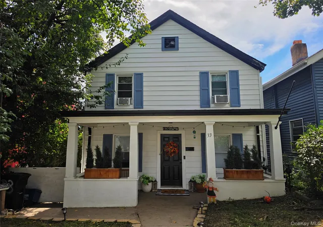 Photo 2 of Single family home for sale at 33 E Catherine St, Orangetown, NY 10960 | MLS# 1050101 | Listing updated on 2026-10-07