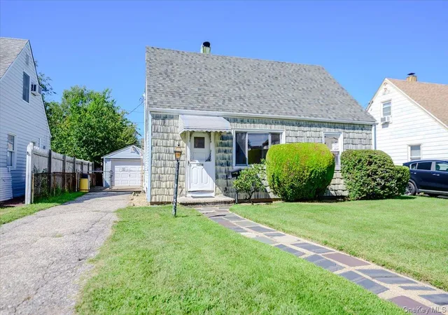 Photo 1 of Single family home for sale at 1258 Waverly St, Hempstead, NY 11557 | MLS# 1050149 | Listing updated on 2026-09-14