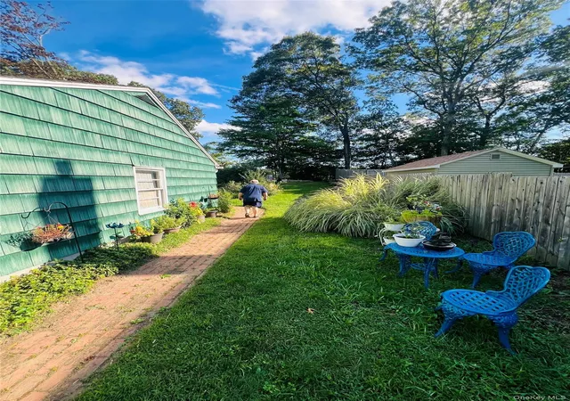 Photo 3 of Manufactured home for sale at 250 N Country Rd #Single Family, Brookhaven, NY 11777 | MLS# 1050212 | Listing updated on 2026-09-15