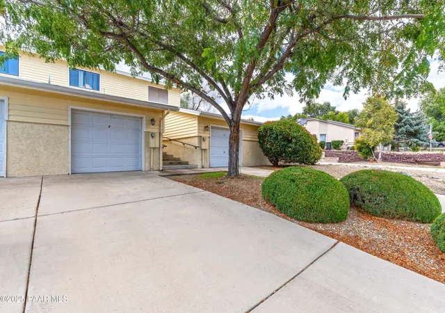 Listing Photo 5 - Condo for sale in building located at 1246 N Barzona Ave, Dewey-humboldt, AZ 86327 - Unit #F
