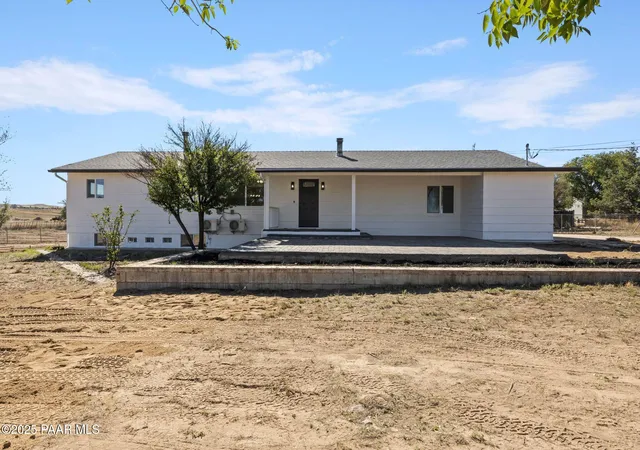 Photo 1 of Single family home for sale at 1885 E Perkinsville Rd, Chino Valley, AZ 86323 | MLS# 1077458 | Listing updated on 2026-09-24