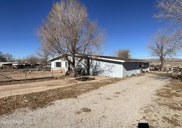 Photo 3 of Single family home for sale at 22530 W Willow St, Seligman, AZ 86337 | MLS# 1078175 | Listing updated on 2026-09-09