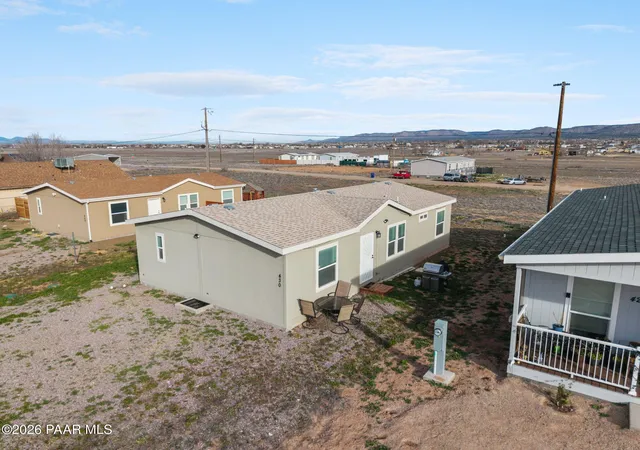 Photo 2 of Manufactured home for sale at 430 W Paris Trl, Paulden, AZ 86334 | MLS# 1080147 | Listing updated on 2026-09-16