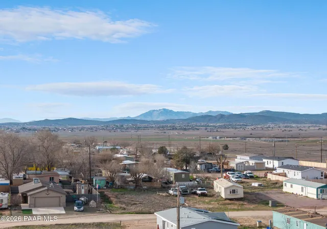 Photo 3 of Manufactured home for sale at 430 W Paris Trl, Paulden, AZ 86334 | MLS# 1080147 | Listing updated on 2026-09-16