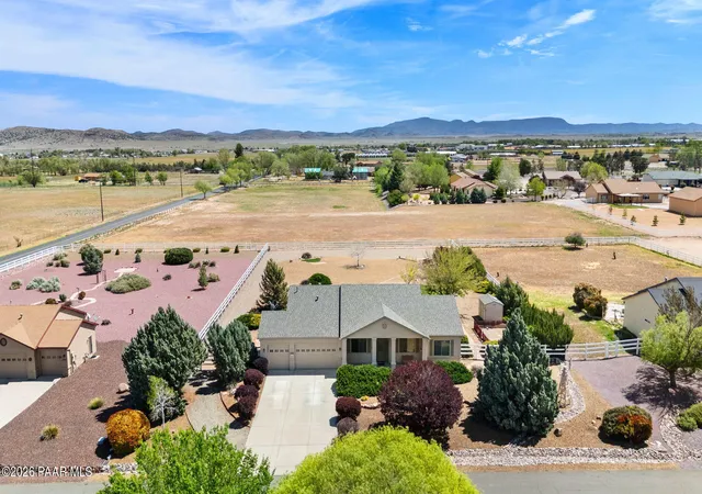 Photo 3 of Single family home for sale at 2955 N Harrison Dr, Chino Valley, AZ 86323 | MLS# 1081168 | Listing updated on 2026-09-10