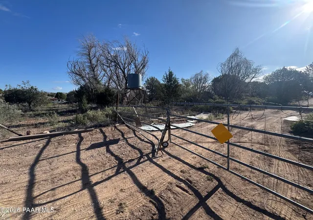 Photo 3 of Manufactured home for sale at 22925 N Mohawk Ln, Paulden, AZ 86334 | MLS# 1081693 | Listing updated on 2026-09-08