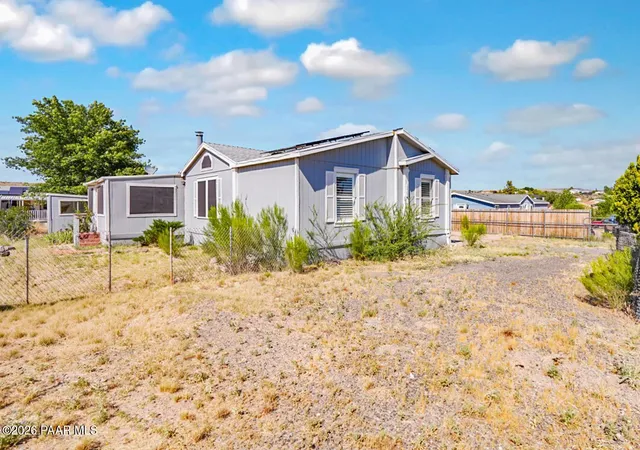 Photo 1 of Manufactured home for sale at 20562 E Park View Ln, Mayer, AZ 86333 | MLS# 1082145 | Listing updated on 2026-09-16