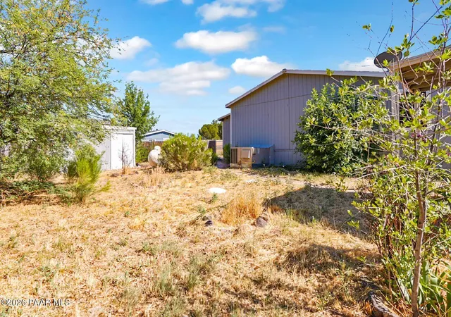 Photo 4 of Manufactured home for sale at 20562 E Park View Ln, Mayer, AZ 86333 | MLS# 1082145 | Listing updated on 2026-09-16