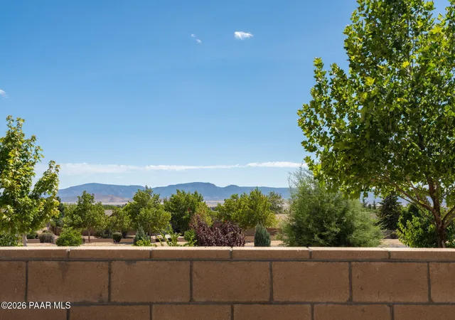 Photo 3 of Sale Pending at 5571 N Teaberry Ln #11, Prescott Valley, AZ 86314 | MLS# 1083487 | Listing updated on 2026-09-10