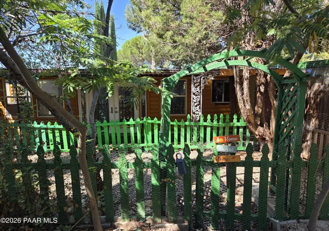 Photo 3 of Sale Pending at 1353 N Albino Trl, Dewey, AZ 86327 | MLS# 1083810 | Listing updated on 2026-09-11