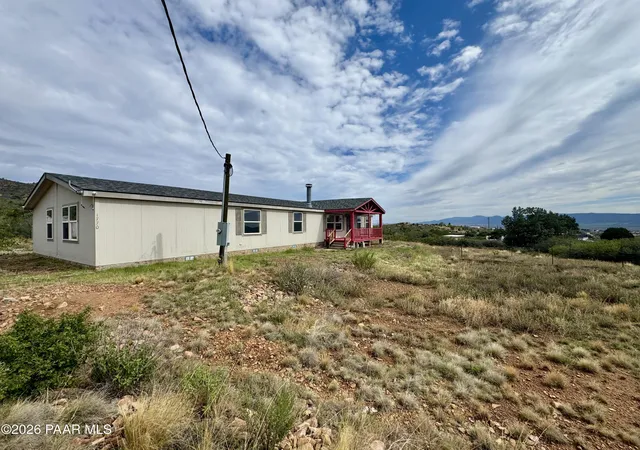 Photo 2 of Manufactured home for sale at 1770 S Piute Rd, Dewey, AZ 86327 | MLS# 1083799 | Listing updated on 2026-09-23