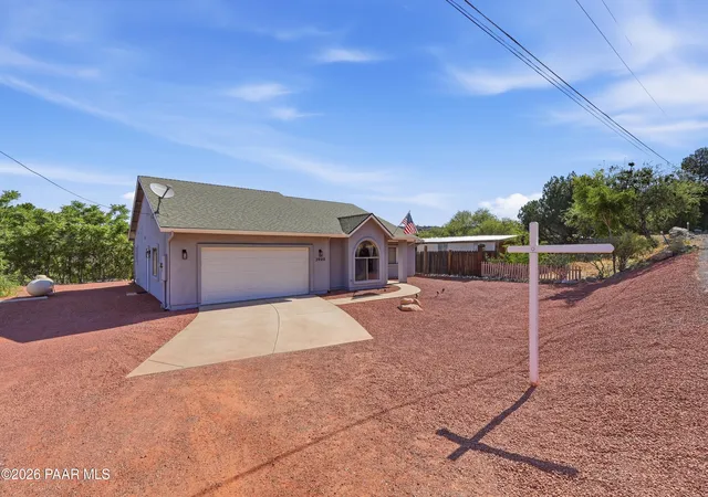 Photo 3 of Single family home for sale at 3900 E Montezuma Ave, Rimrock, AZ 86335 | MLS# 1084991 | Listing updated on 2026-09-11