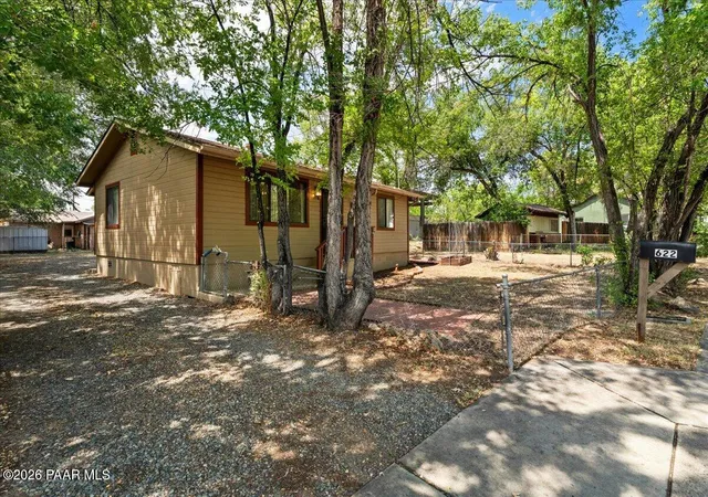Photo 3 of Single family home for sale at 622 Ruth St, Prescott, AZ 86301 | MLS# 1084380 | Listing updated on 2026-10-06
