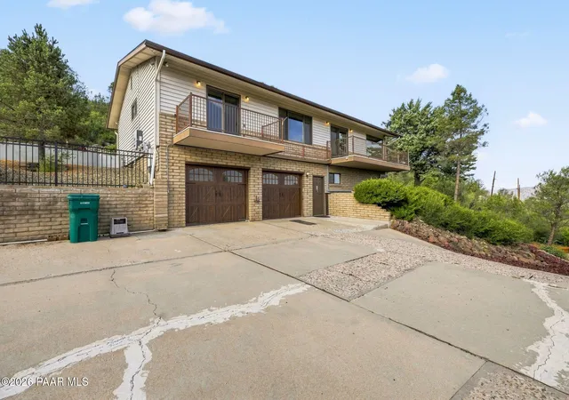 Photo 2 of Sale Pending at 660 E Robinson Dr, Prescott, AZ 86303 | MLS# 1084390 | Listing updated on 2026-09-10
