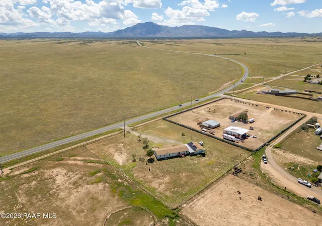 Photo 3 of Manufactured home for sale at 1450 Outer Loop Rd, Chino Valley, AZ 86323 | MLS# 1085042 | Listing updated on 2026-09-17