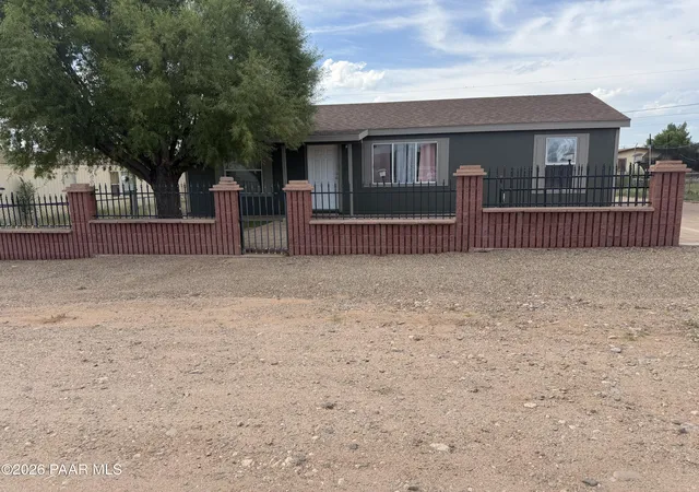 Photo 1 of Manufactured home for sale at 205 W Rio Trl, Paulden, AZ 86334 | MLS# 1084787 | Listing updated on 2026-09-16