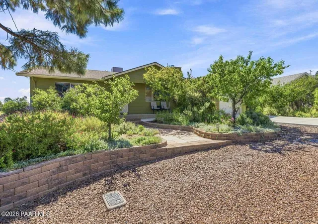 Photo 2 of Single family home for sale at 2241 Alta Vista Pl, Prescott, AZ 86301 | MLS# 1084988 | Listing updated on 2026-09-16