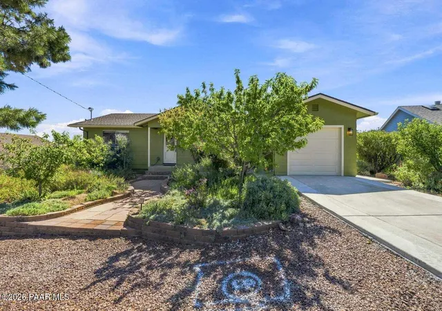 Photo 3 of Single family home for sale at 2241 Alta Vista Pl, Prescott, AZ 86301 | MLS# 1084988 | Listing updated on 2026-09-16