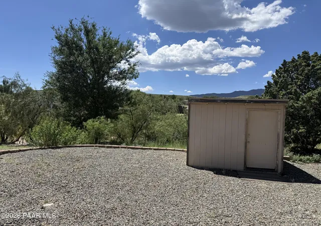 Photo 3 of Manufactured home for sale at 10219 E Manzanita Trl, Dewey, AZ 86327 | MLS# 1084768 | Listing updated on 2026-10-06