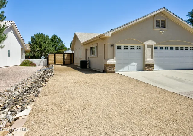 Photo 3 of Single family home for sale at 11784 E Longhorn Dr, Dewey, AZ 86327 | MLS# 1084829 | Listing updated on 2026-09-23