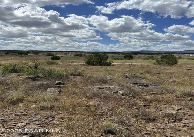 Land for sale at 0 N Mare Dr, Paulden, AZ 86334 | MLS# 1084897